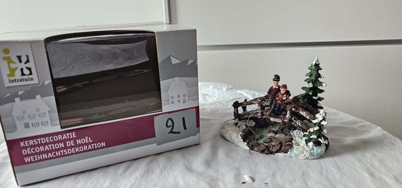 Compleet Kerstdorp met accessoires (advertentie 2 van 3)