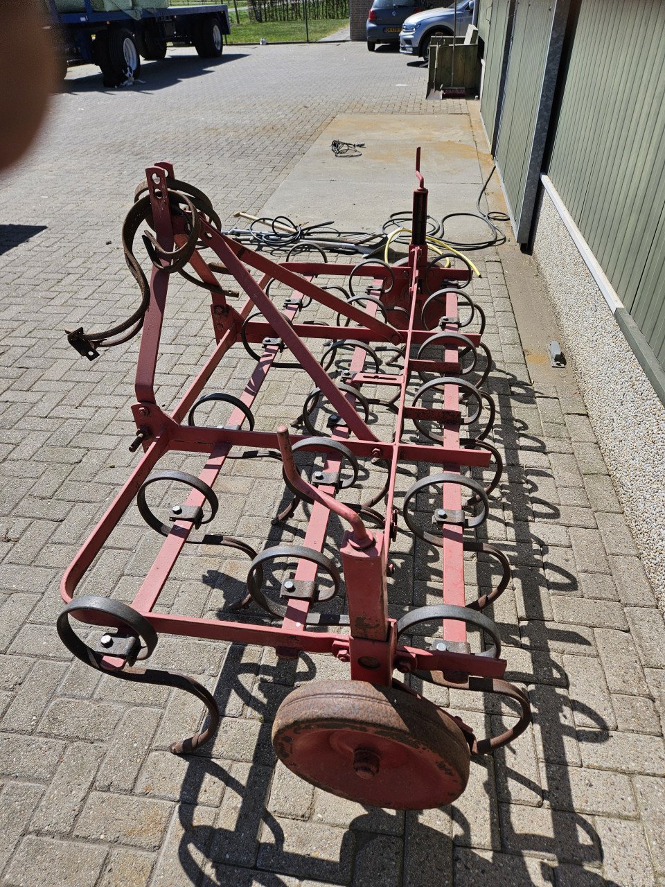 Triltand cultivator