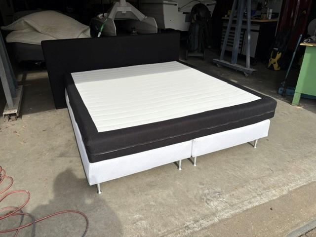 Boxspring bed
