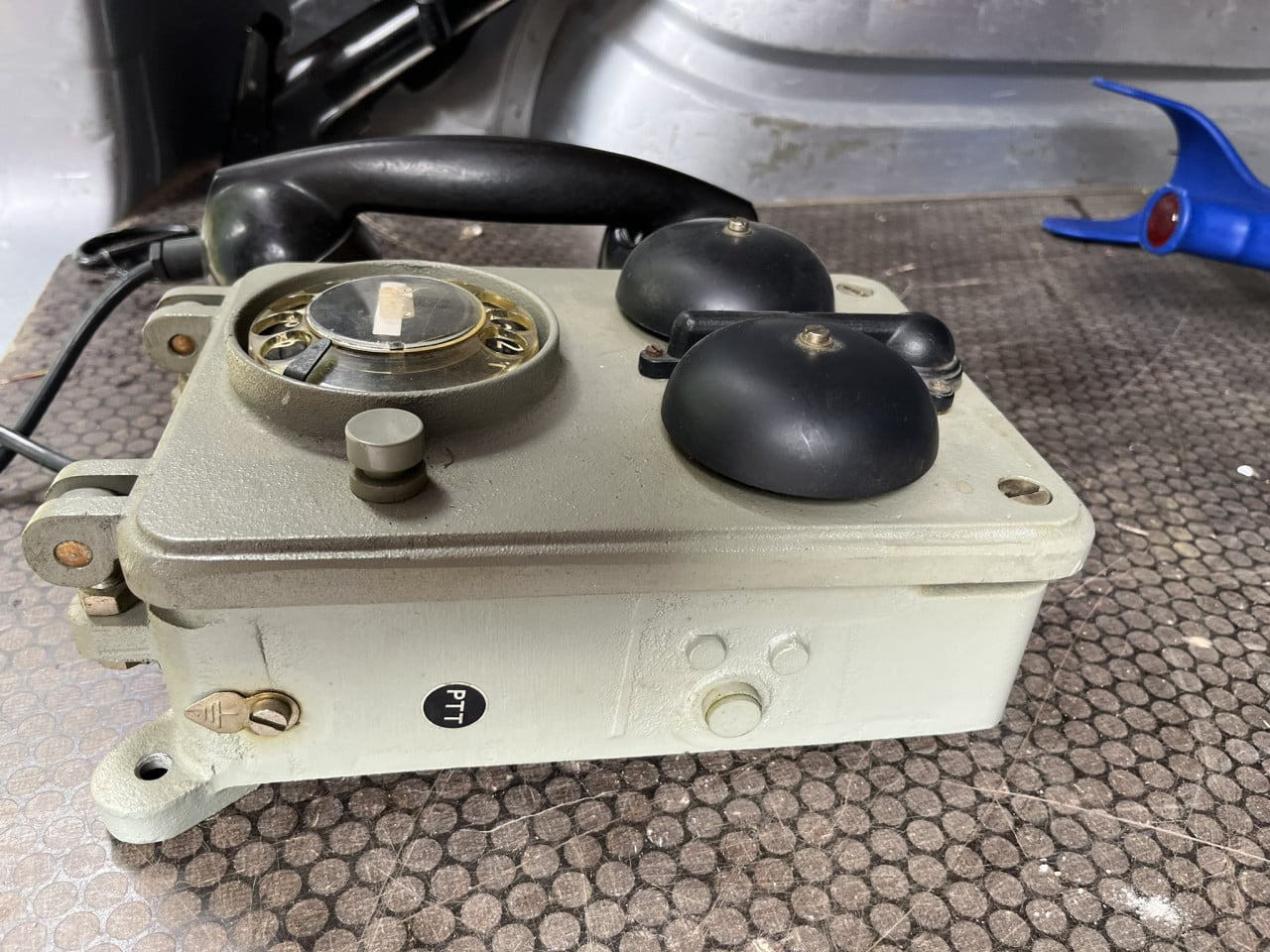 Muurtelefoon Ericsson model BEA1058 of DBTN11101