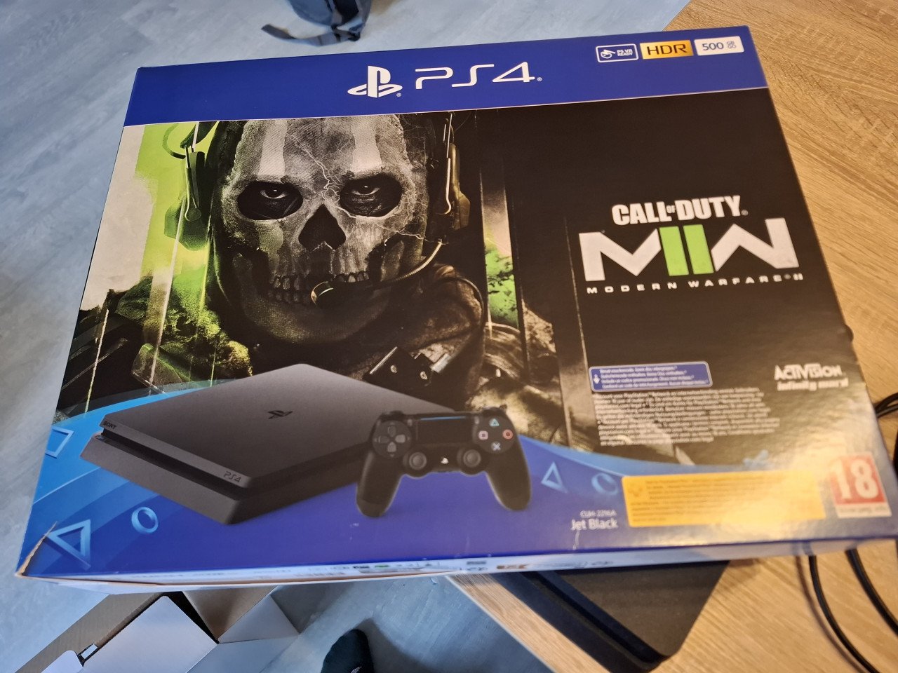 Te koop playstation 4 slim 500gb call duty versie