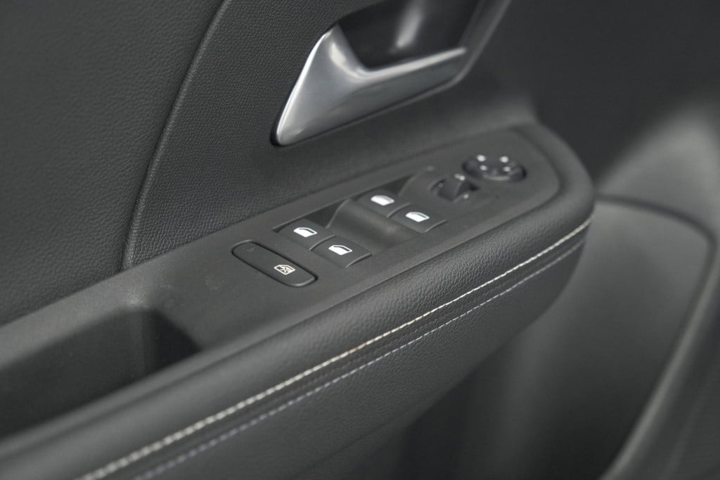 Opel Mokka turbo 130 at8 gs | nieuw model | camera | massagefunctie | apple