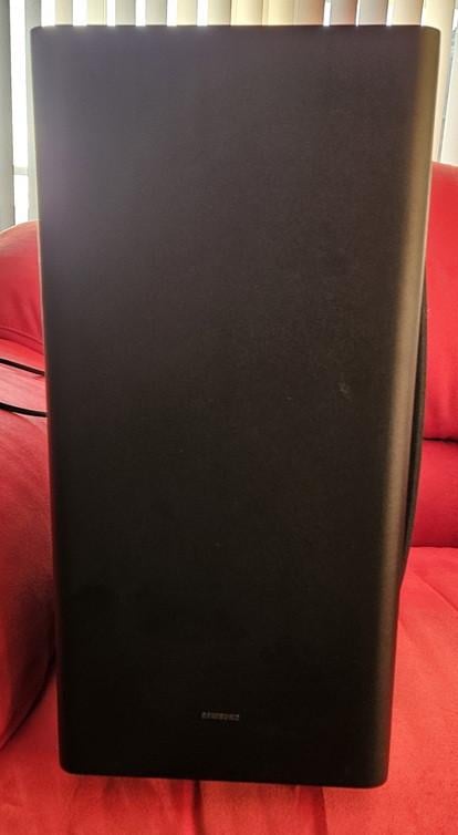 Samsung soundbar HW-Q950A met achterspeakers en subwoofer