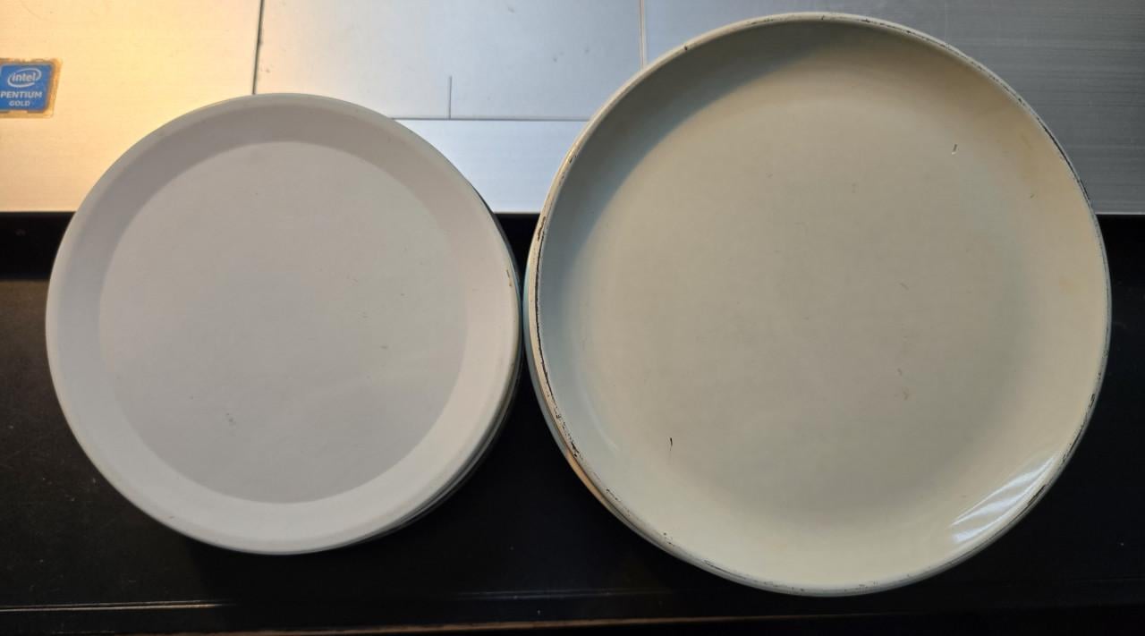 2 ronde blikken van L.J. Joosse Echte Zeeuwse roomboterbabbelaars