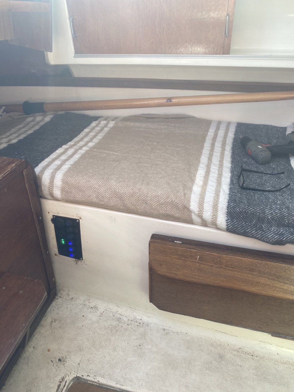 Kajuitzeilboot 22 voet met 8pk bb incl ligplaats stad aan het haringvliet