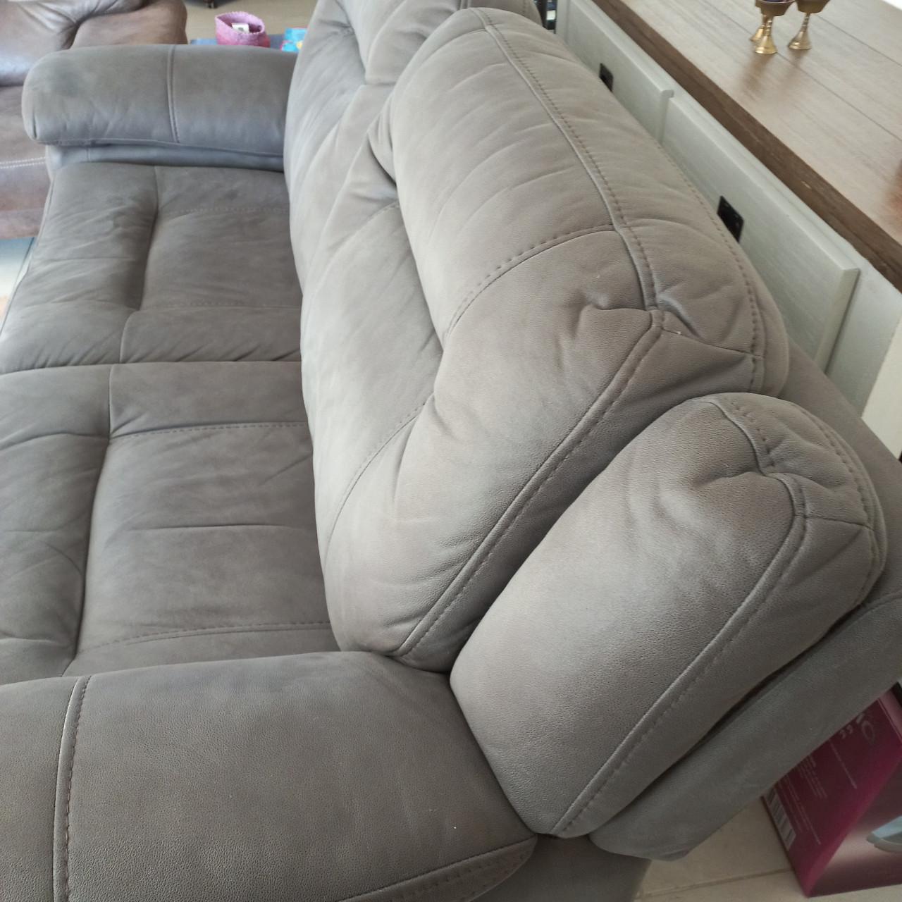 2,5 zits bank olijfgroen ivm verandering meubelen