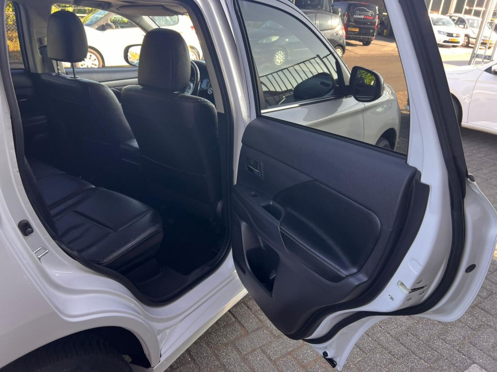 Mitsubishi Outlander 2.0 instyle 7 persoons auto