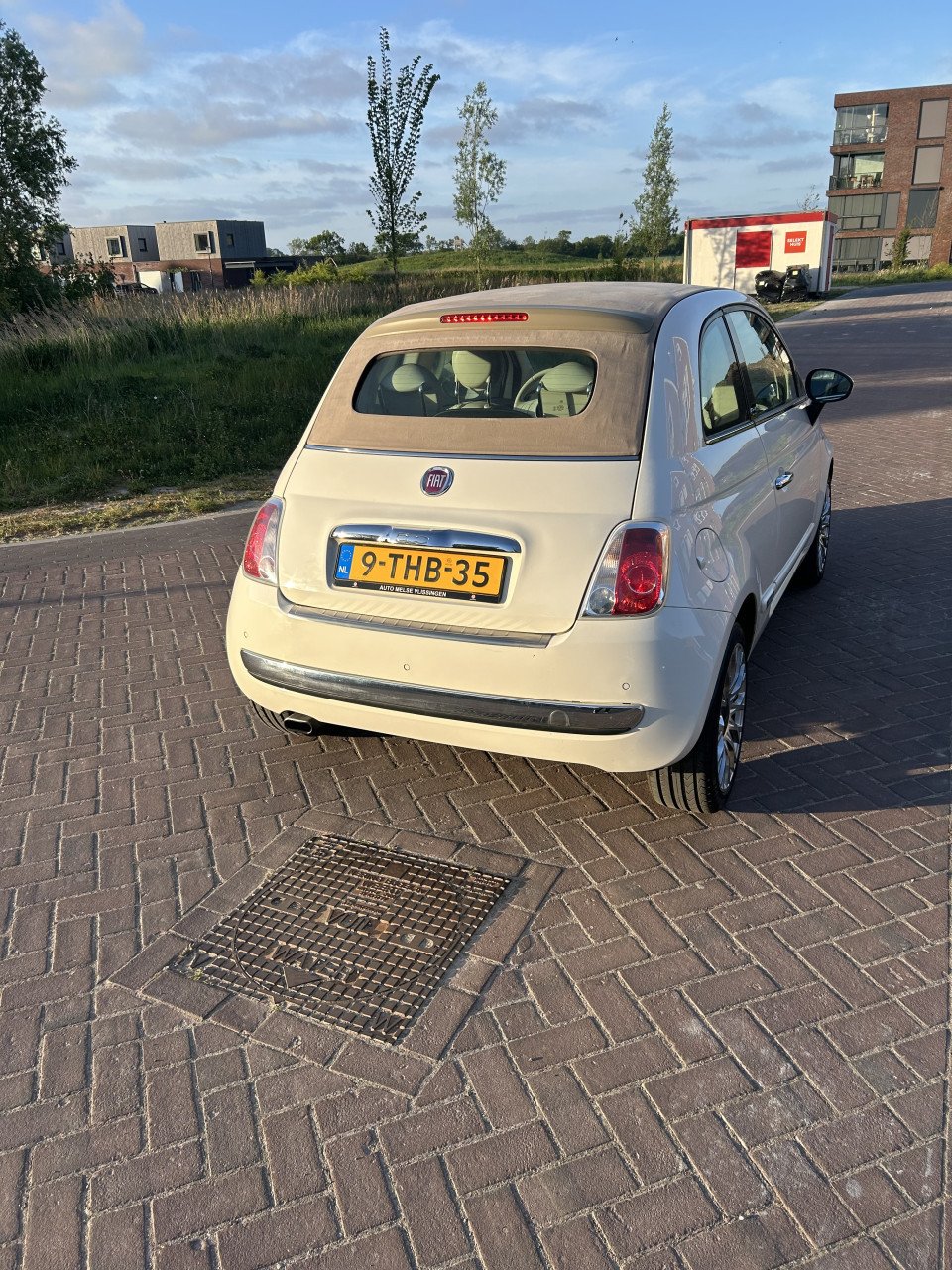 Fiat 500 cabrio wit 2014