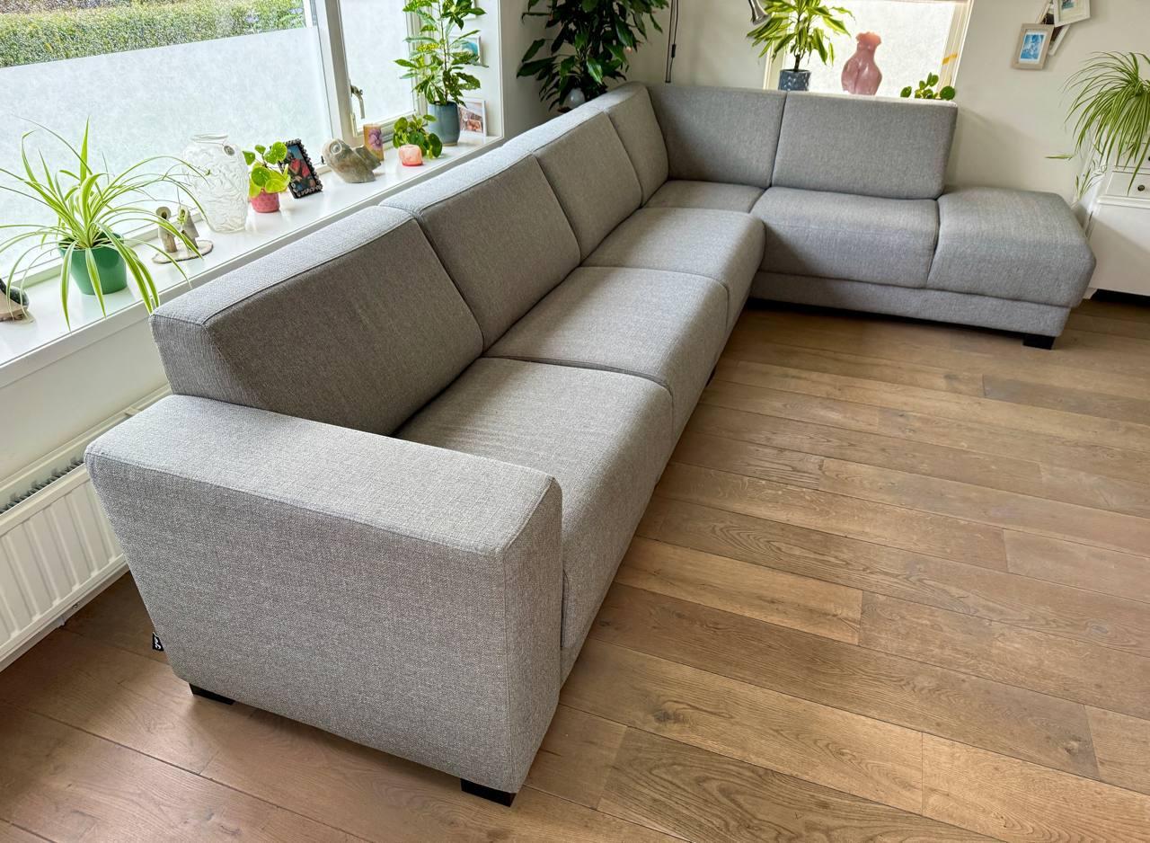 4 zits Loungebank