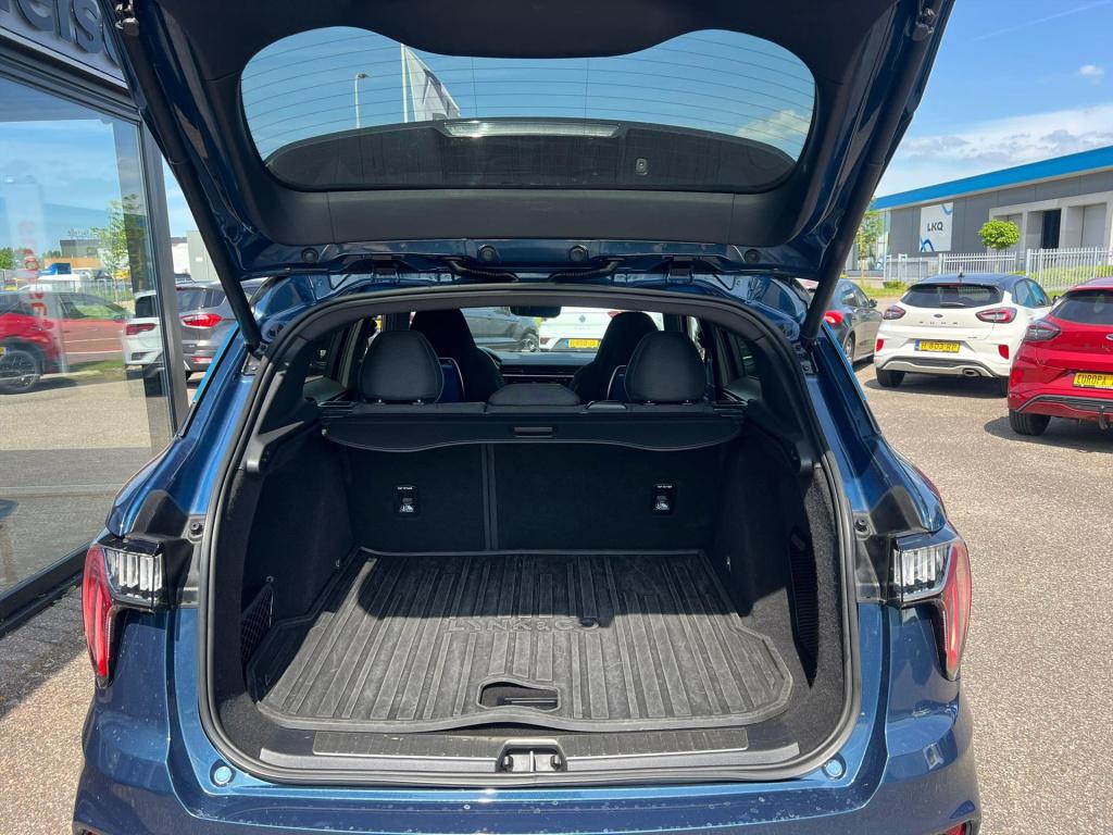 Lynk & Co 01 1.5 261pk phev 7dcth , panodak ,360gr camera , adaptive cc , c