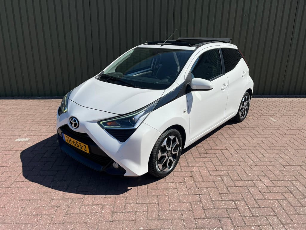 Toyota Aygo 1.0 vvt-i x-first cabriodak, apple carplay, achteruitrijcamera