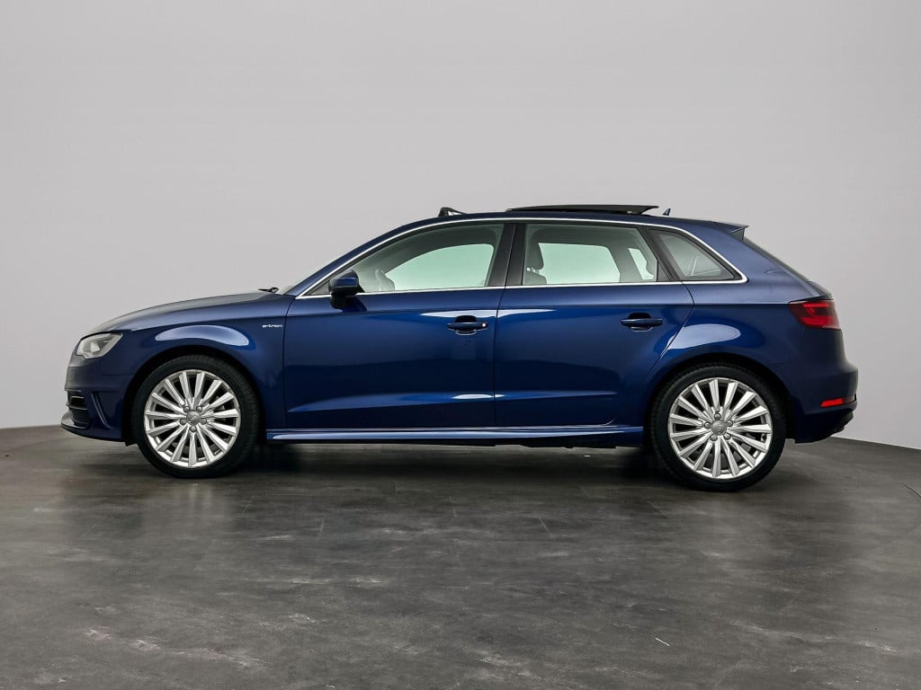 Audi A3 sportback 1.4 e-tron phev s-line pano acc lane
