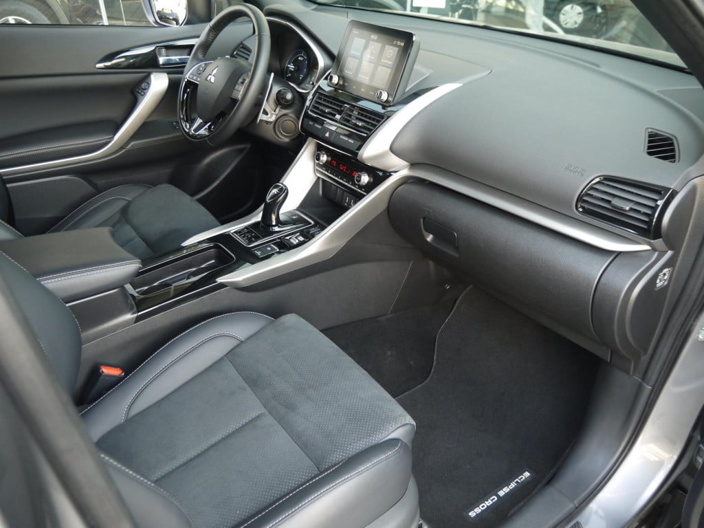Mitsubishi Eclipse Cross 2.4 phev business intense+|rijklaar