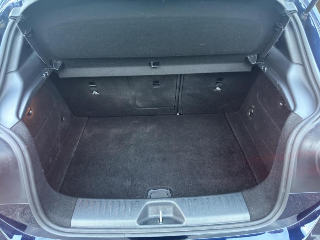 Mercedes-Benz A-Klasse a 180 urban pano automaat stoelverwarming 1e eigenaa