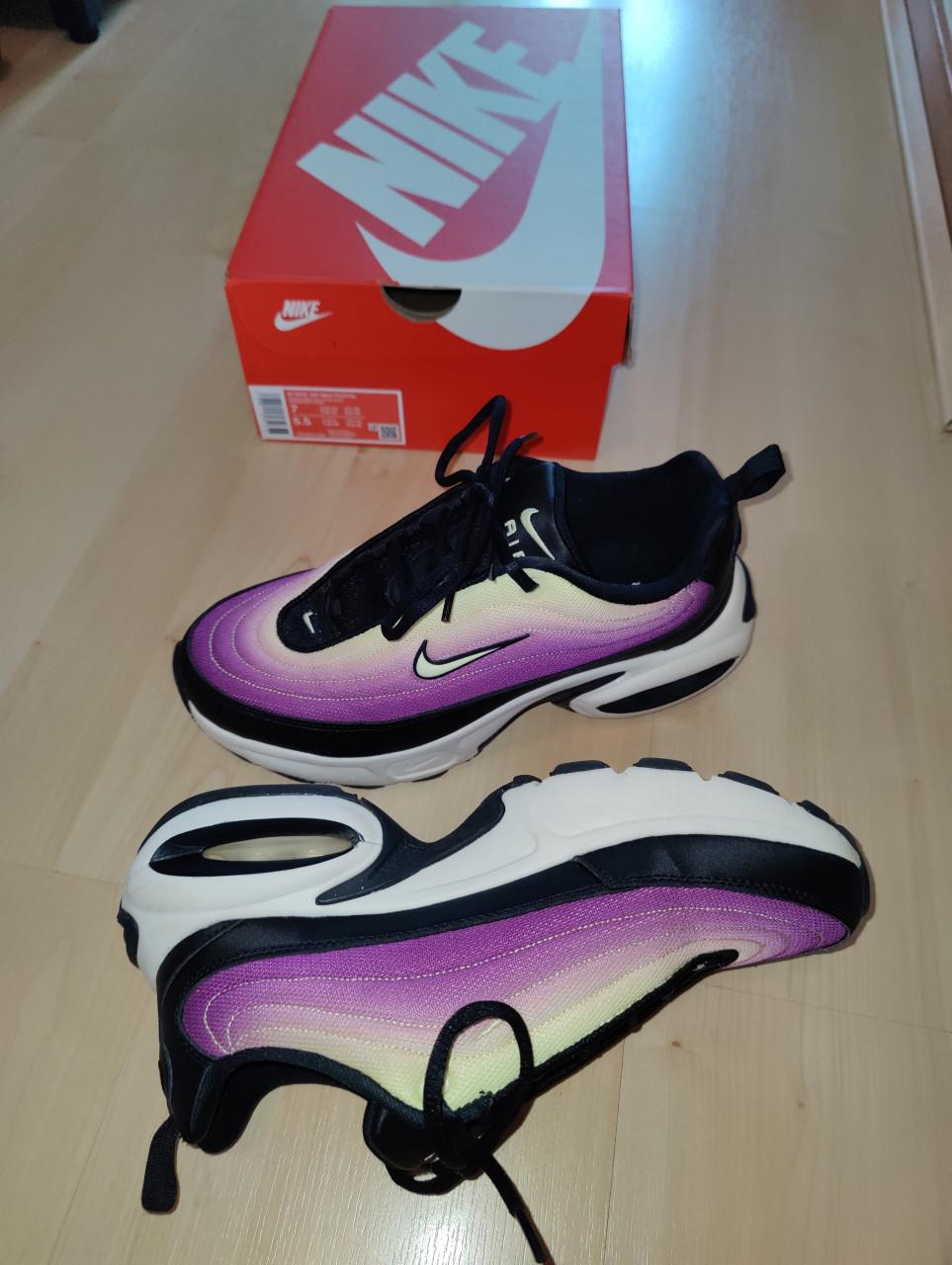 Nike Air Max Portal Sneakers mt 38 met kleurverloop