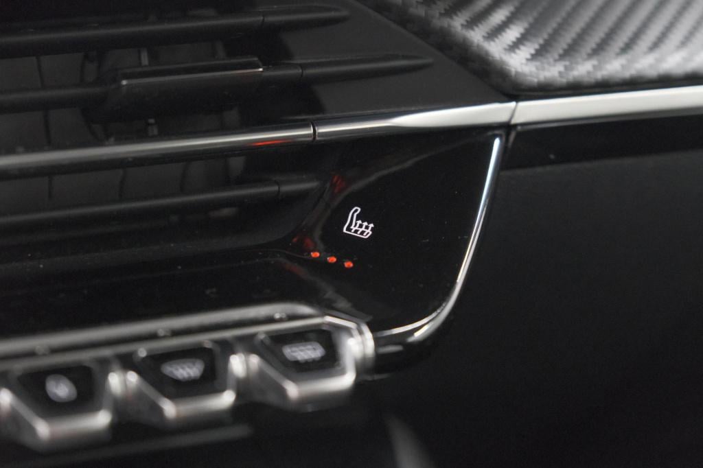 Peugeot 208 puretech 100 blue lease allure | navigatie | apple carplay | st