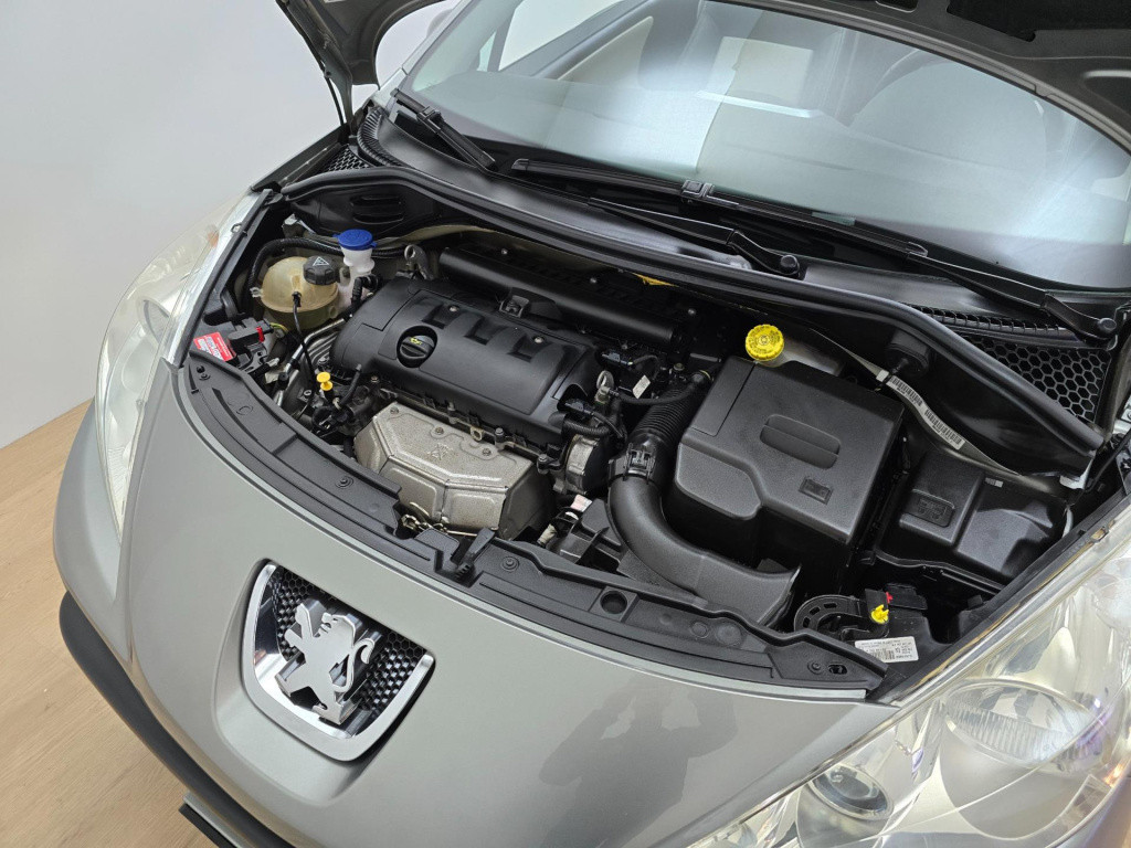Peugeot 207 cc occasion 1.6 vti roland garros cabriolet | unieke uitvoering