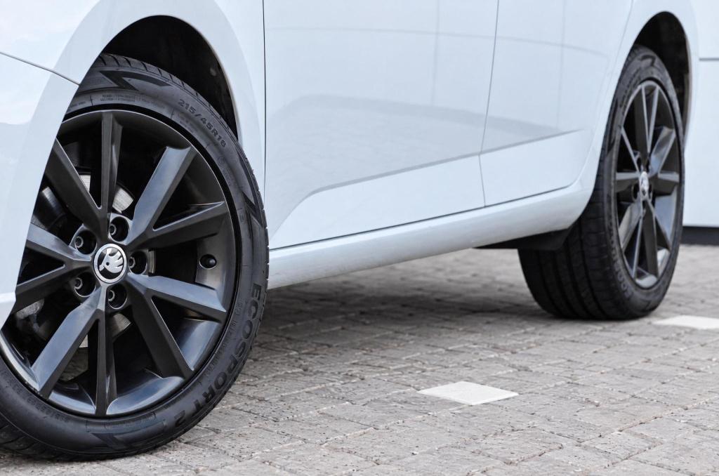 Skoda Fabia 1.2 tsi drive 90pk