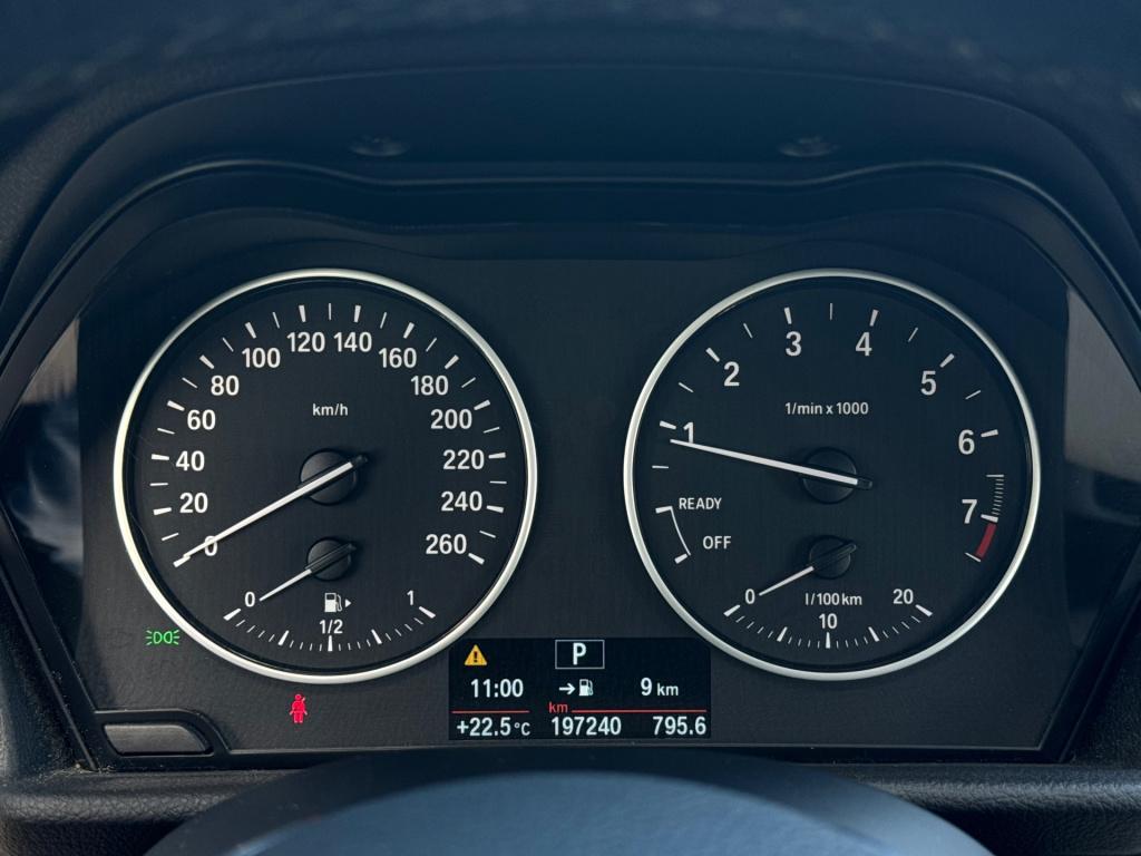 BMW 2-serie gran tourer 220i luxury 7p. * trekhaak * leer * panoramadak * n