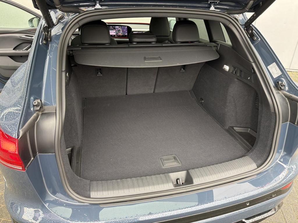 Audi Q6 E-tron s edition performance 100 kwh |pano|tr.haak|b&o|oled|bijrijd