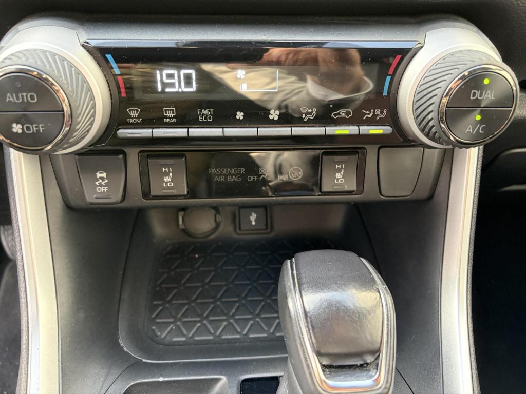 Suzuki Across 2.5 plug-in hybrid style