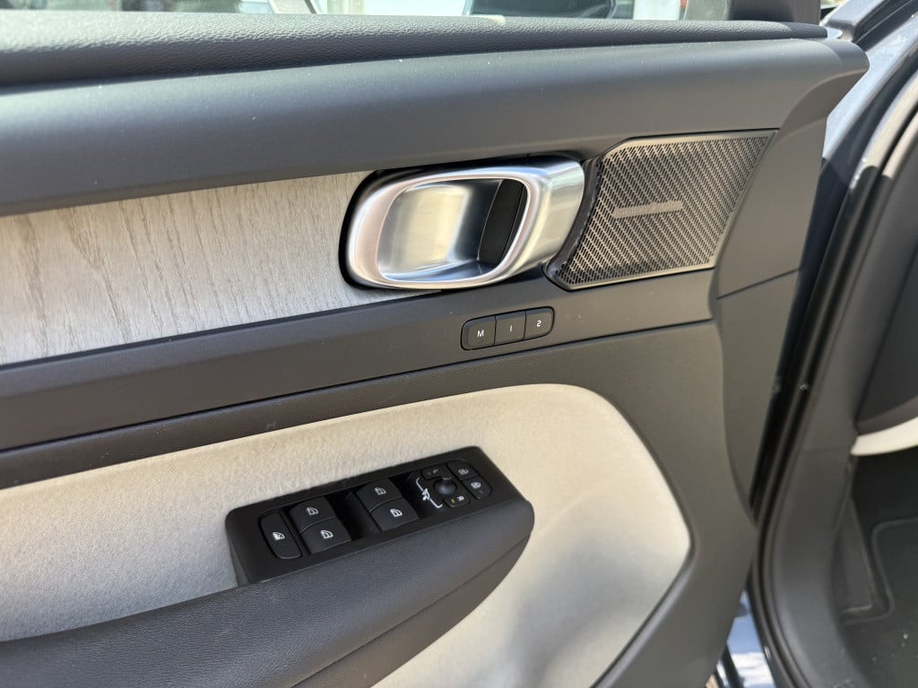 Volvo XC40 t5 262pk recharge inscription| panodak| adap.cruise| 360camera|