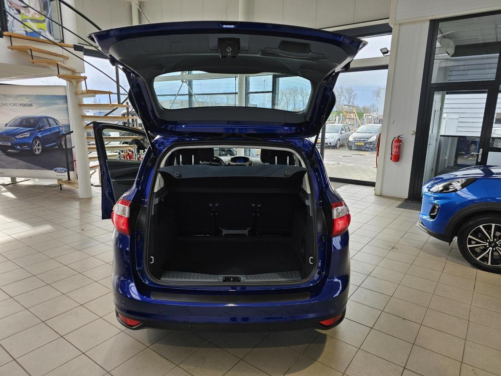 Ford C-max 1.0 titanium
