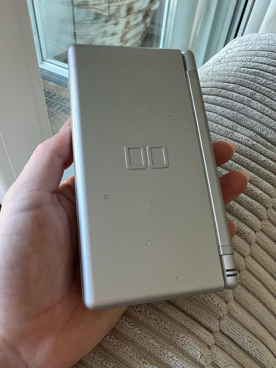 Nintendo DS Lite + Pokéamon Diamond spel