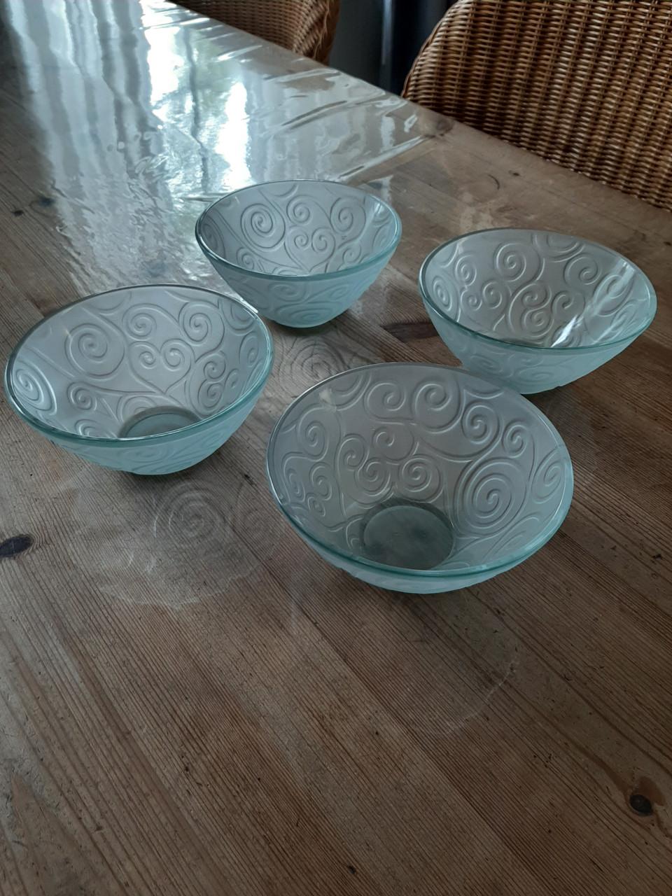 4 GEHARD GLAZEN - ONTBIJTKOMMEN