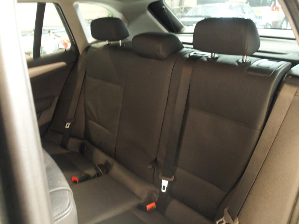 BMW X1 2.0i s drive upgrade edition nl auto, automaat, leder, xenon