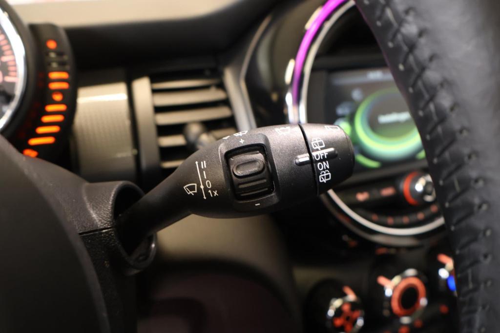 Mini Cooper mini 1.5 salt business nl auto, stoelverw, panoramadak, navi