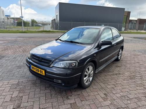 Opel astra bj 1999  750 euro
