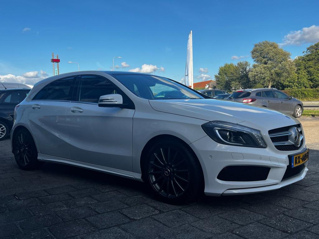 Mercedes-Benz A-Klasse 250 amg prestige, leer, panodak, trekhaak enz...