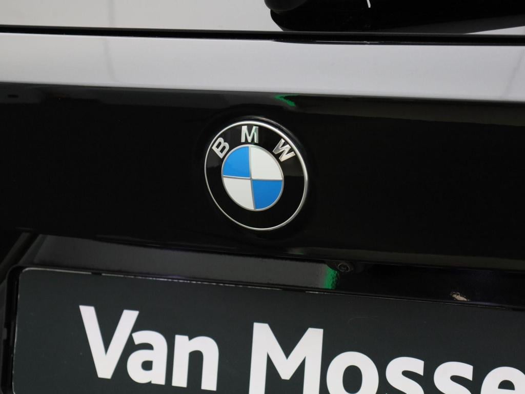 BMW X1 sdrive18i high executive | apple carplay / android auto | stoel- stu