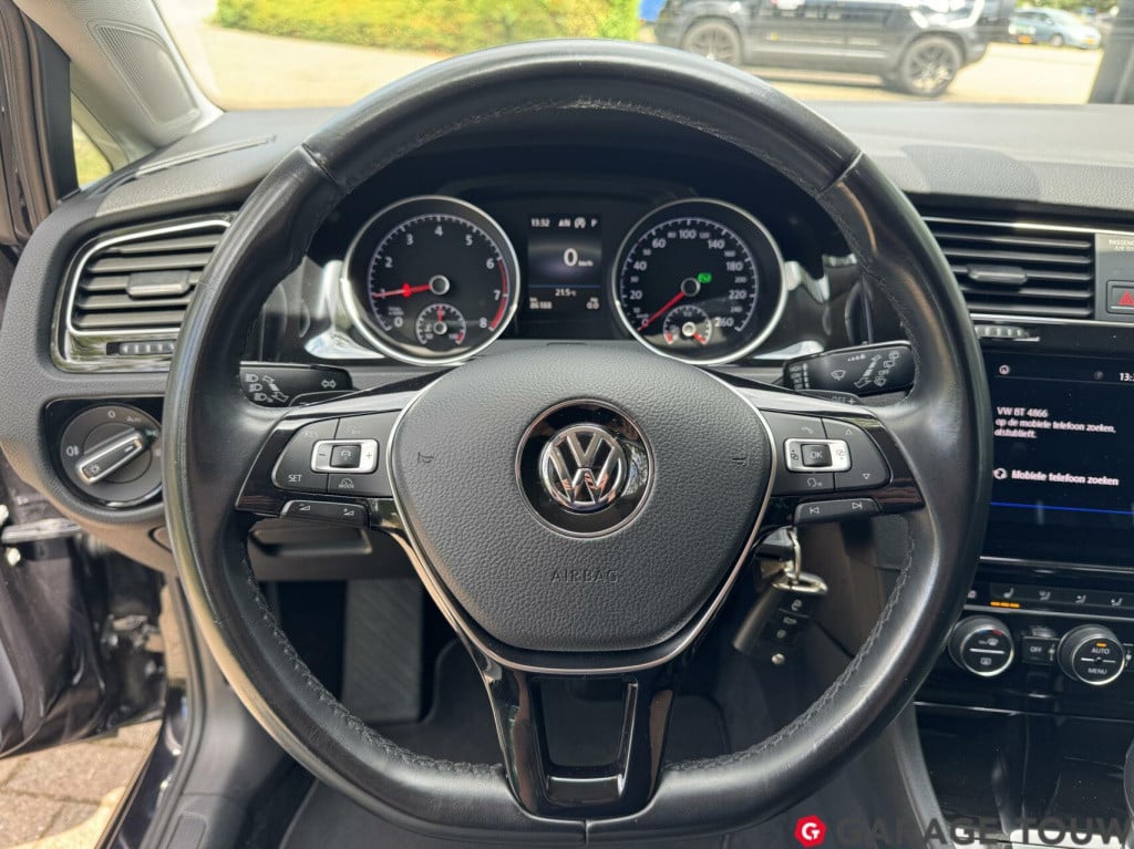 Volkswagen Golf 1.5 tsi highline business r dsg 150pk
