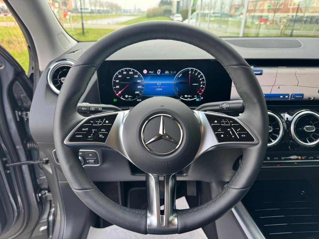 Mercedes-Benz Gla-klasse 250 e progressive line advanced automaat ,elektris