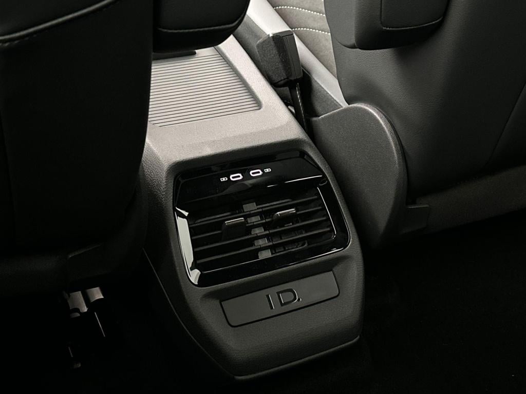 Volkswagen Id.4 limited edition 58 kwh accu 140 kw / 190 pk suv el