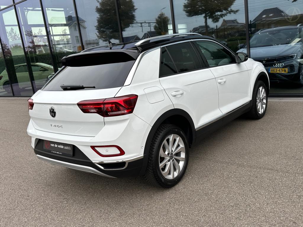 Volkswagen T-roc 1.5 tsi 150pk dsg style | trekhaak | navi | iq light | ada