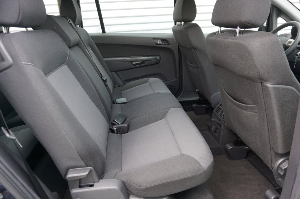 Opel Zafira 2.2 temptation - 7p. - automaat- climate / navi / cruise / park