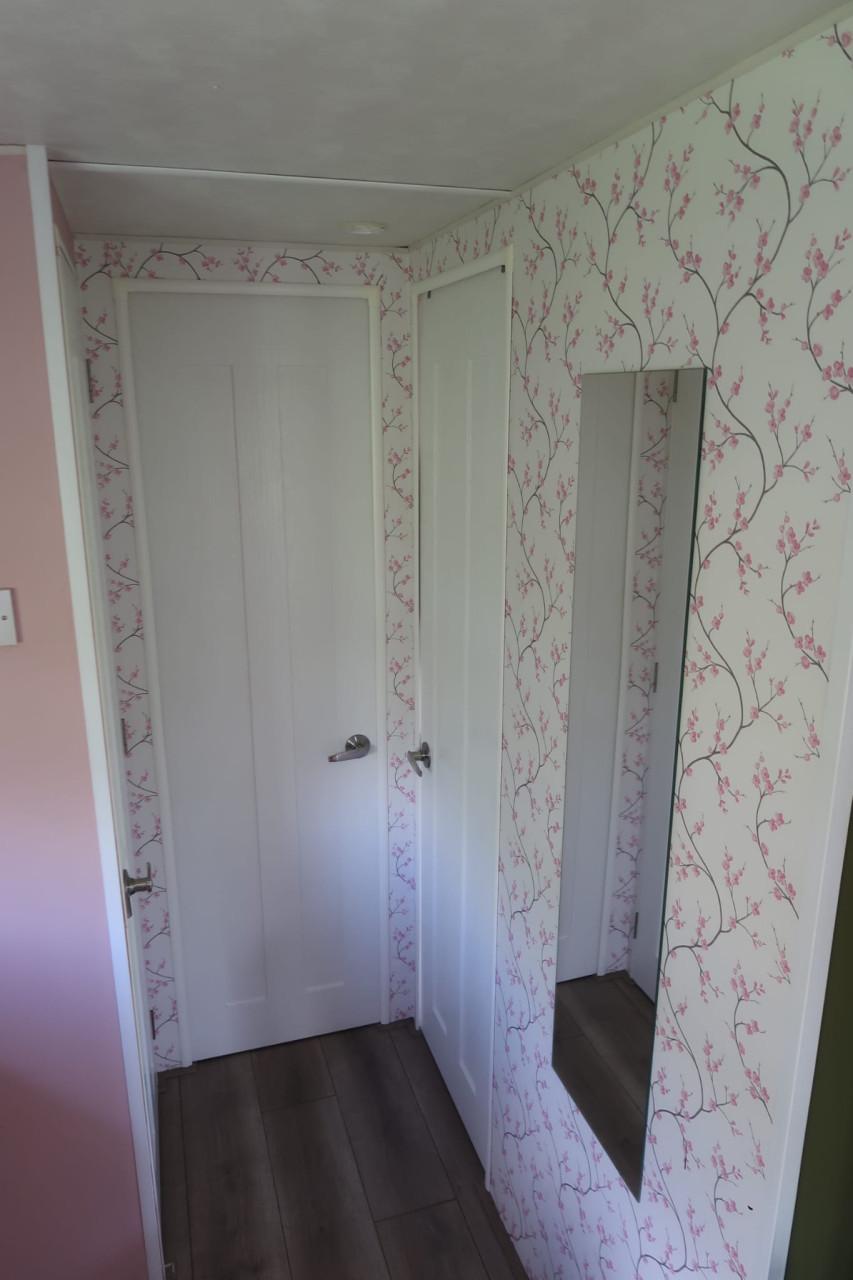 Chalet met serre te koop op ruime kavel Camping klein paradijs in Chaam