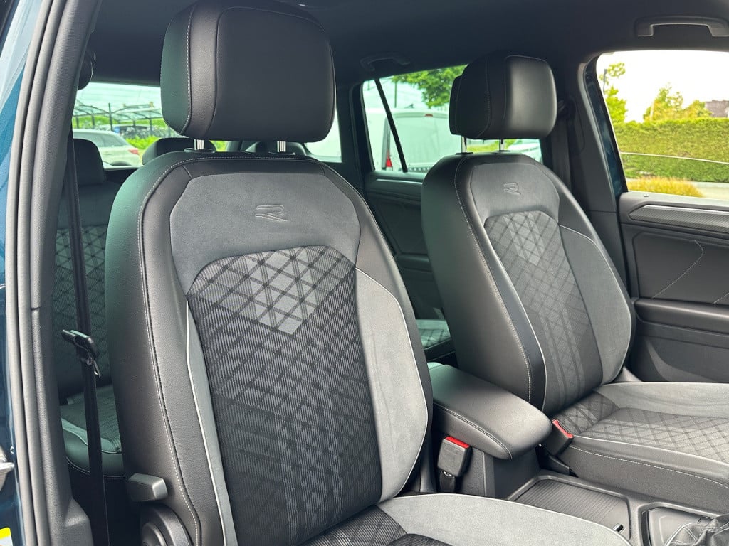 Volkswagen Tiguan 1.4 tsi ehybrid r-line | 360 camera | dode hoek | elek. a