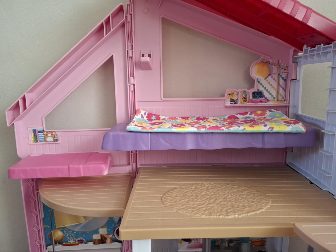 Barbie Malibu huis met meubels en 25+ accessoires 70 cm hoog