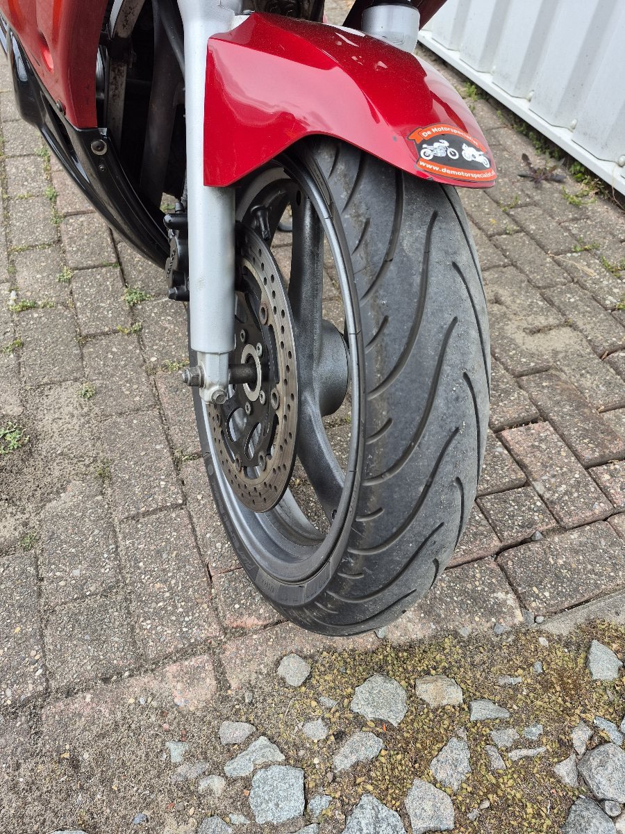 Suzuki GS500E Challenger, 35Kw