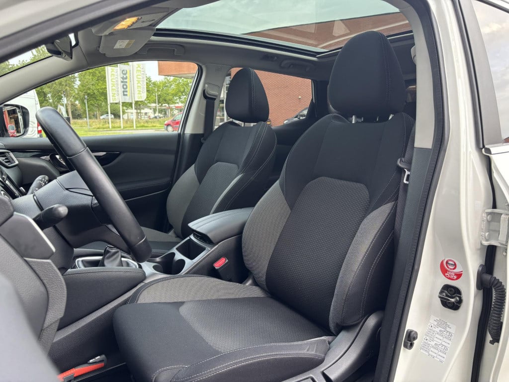 Nissan Qashqai 1.3 dig-t n-connecta design pack | trekhaak | panoramadak | 