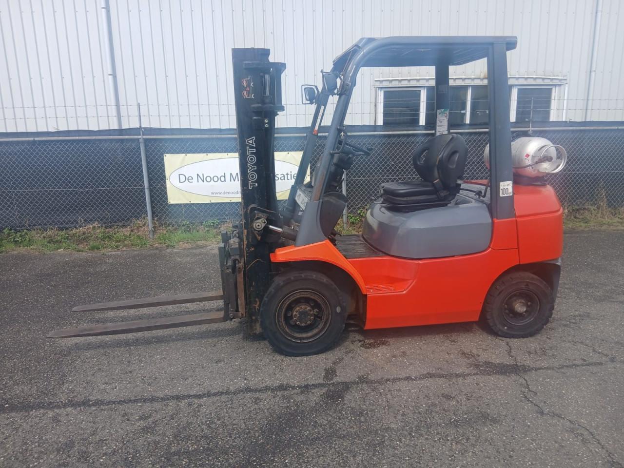 Toyota 42-7fgf25