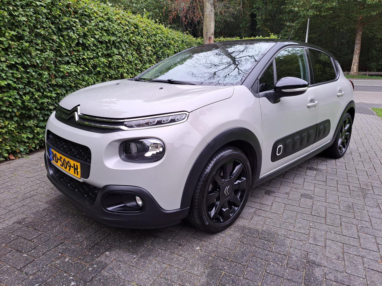 Te Koop Citroën C3 PureTech 1.2 Shine van bouwjaar 30 oktober 2017.