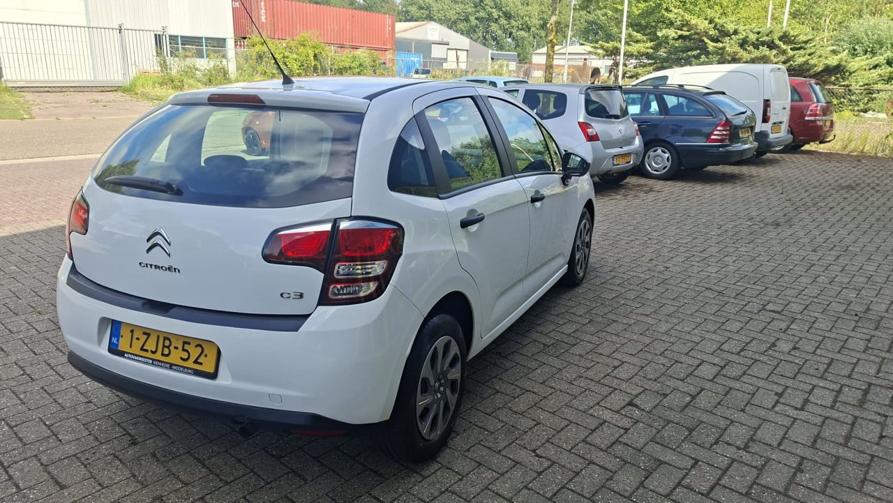 Citroen C3 1.0 PureTech Attraction 5drs bj:2015 airco apk nieuw