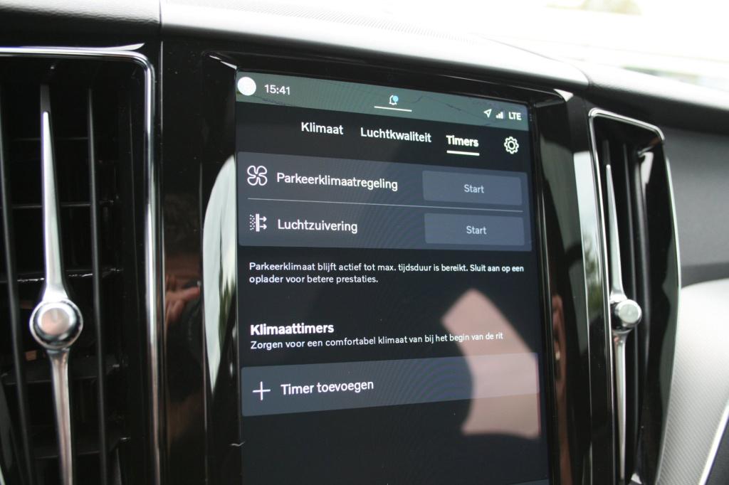 Volvo XC60 2.0 t6 plug-in hybrid awd plus black edition