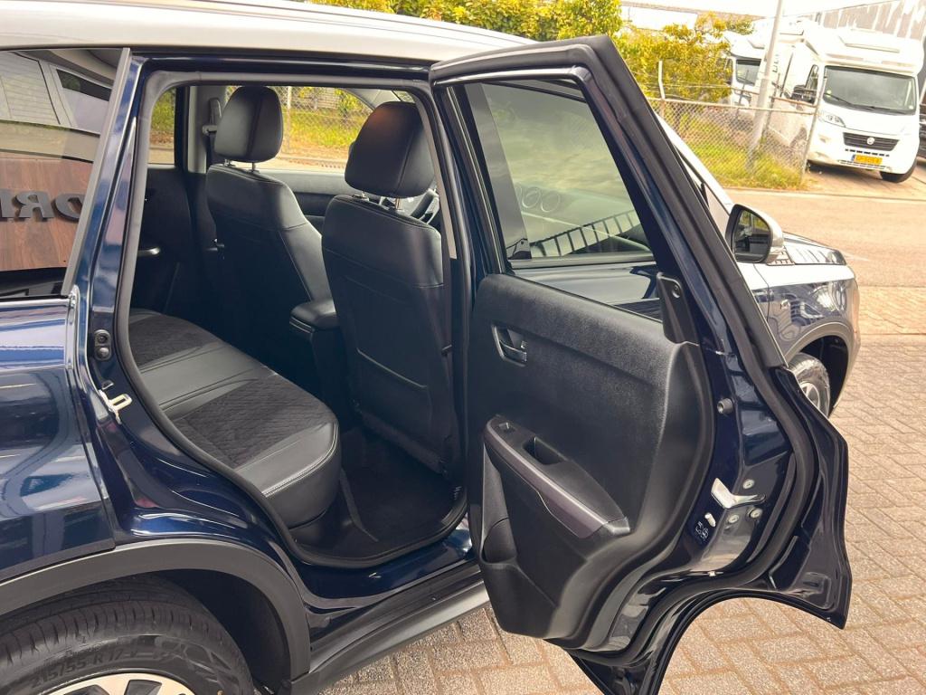 Suzuki Vitara 1.4 boosterjet style rhino edition smart hybrid