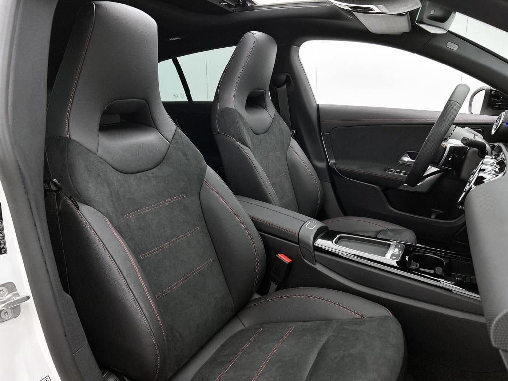 Mercedes-Benz Cla shooting brake 250 e business solution amg | nightpakket 